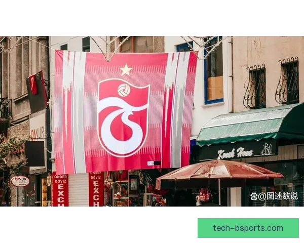 欧联杯决赛即将在土耳其伊斯坦布尔上演顶级对决 吸引全球瞩目 欧联杯决赛即将在土耳其伊斯坦布尔上演顶级对决 吸引全球瞩目